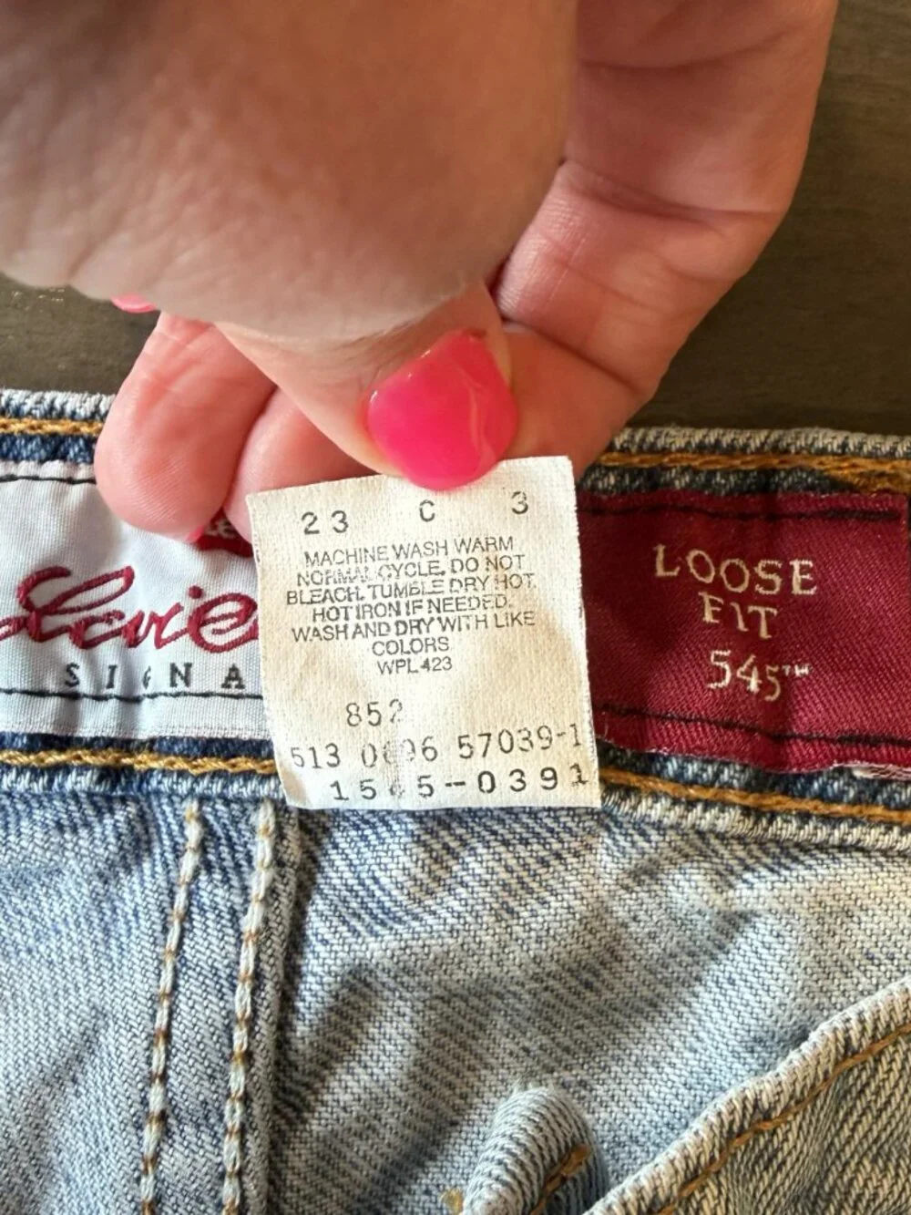 Vintage Levi Strauss 545 Loose Fit Men’s Jeans W46 L32 Medium Wash Brown Tag